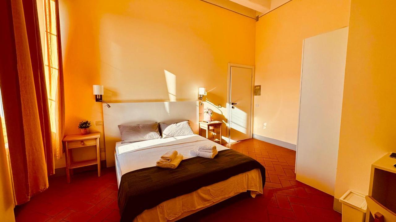 B&B - Residenza D'Epoca Piazza Cairoli Pisa Luaran gambar