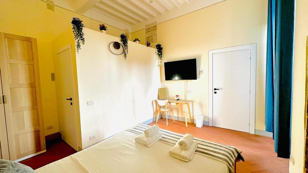 B&B - Residenza D'Epoca Piazza Cairoli Pisa Luaran gambar
