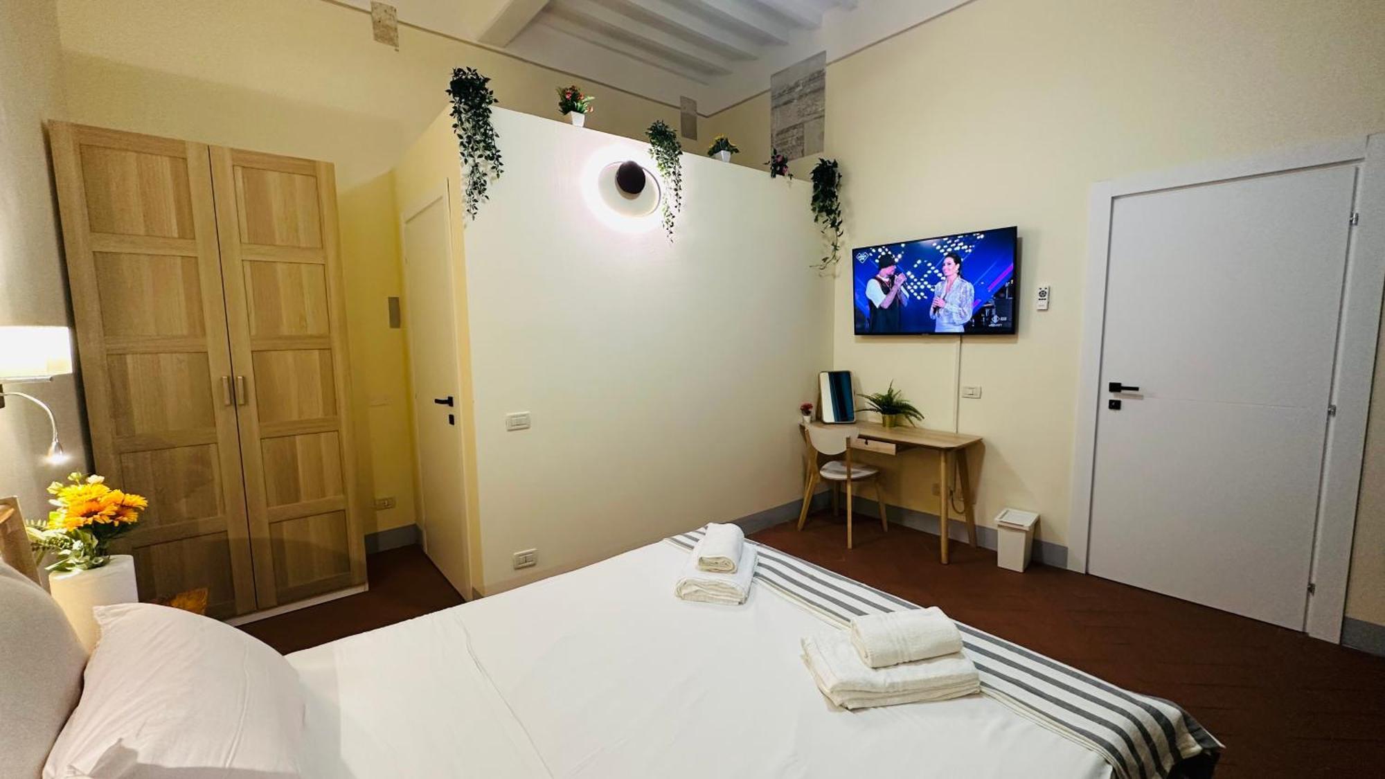 B&B - Residenza D'Epoca Piazza Cairoli Pisa Luaran gambar
